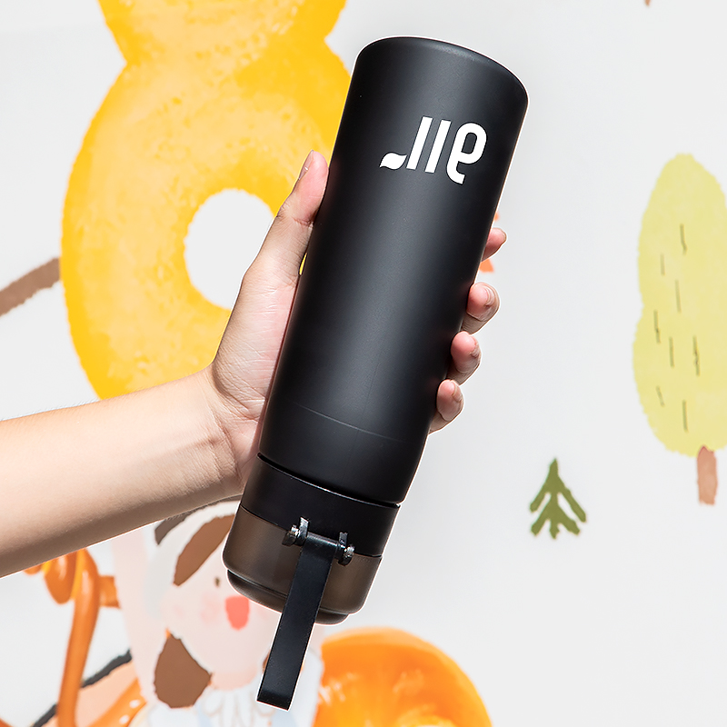 Botella de agua de aire con 1  - Bear Canister reseña y precio